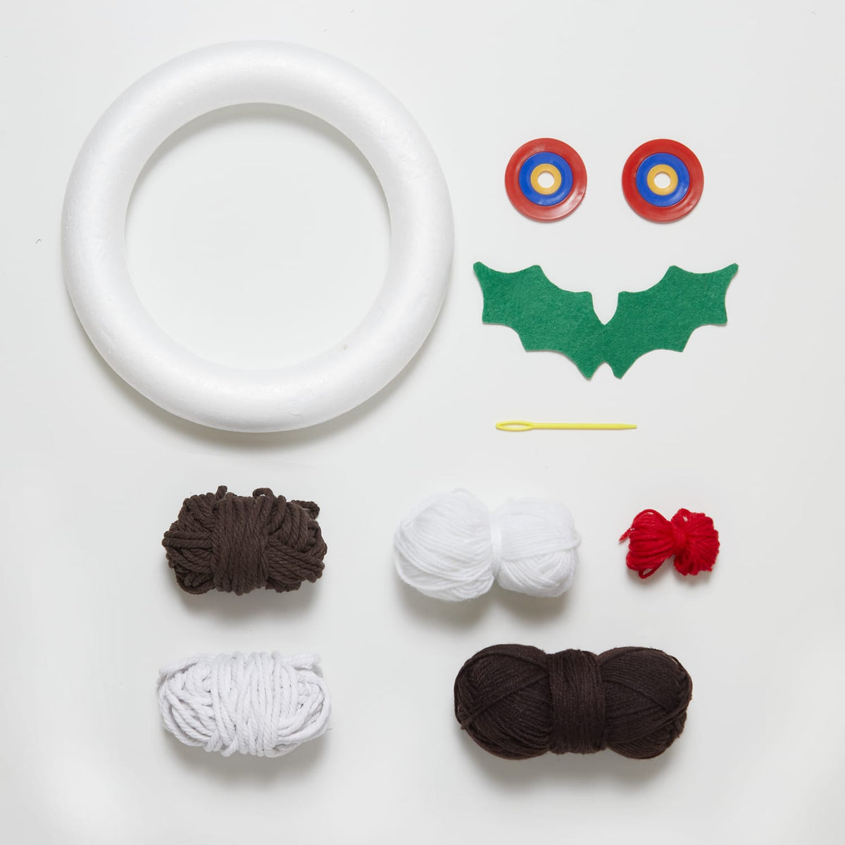 Festive Feeling Make Your Own Pom Pom Wreath, product image 4